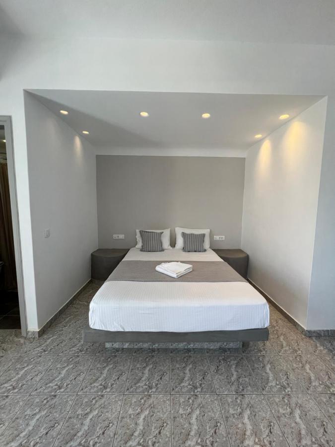 White Lily Suites & Lofts - Adults Only 16 Plus Perissa Exterior foto