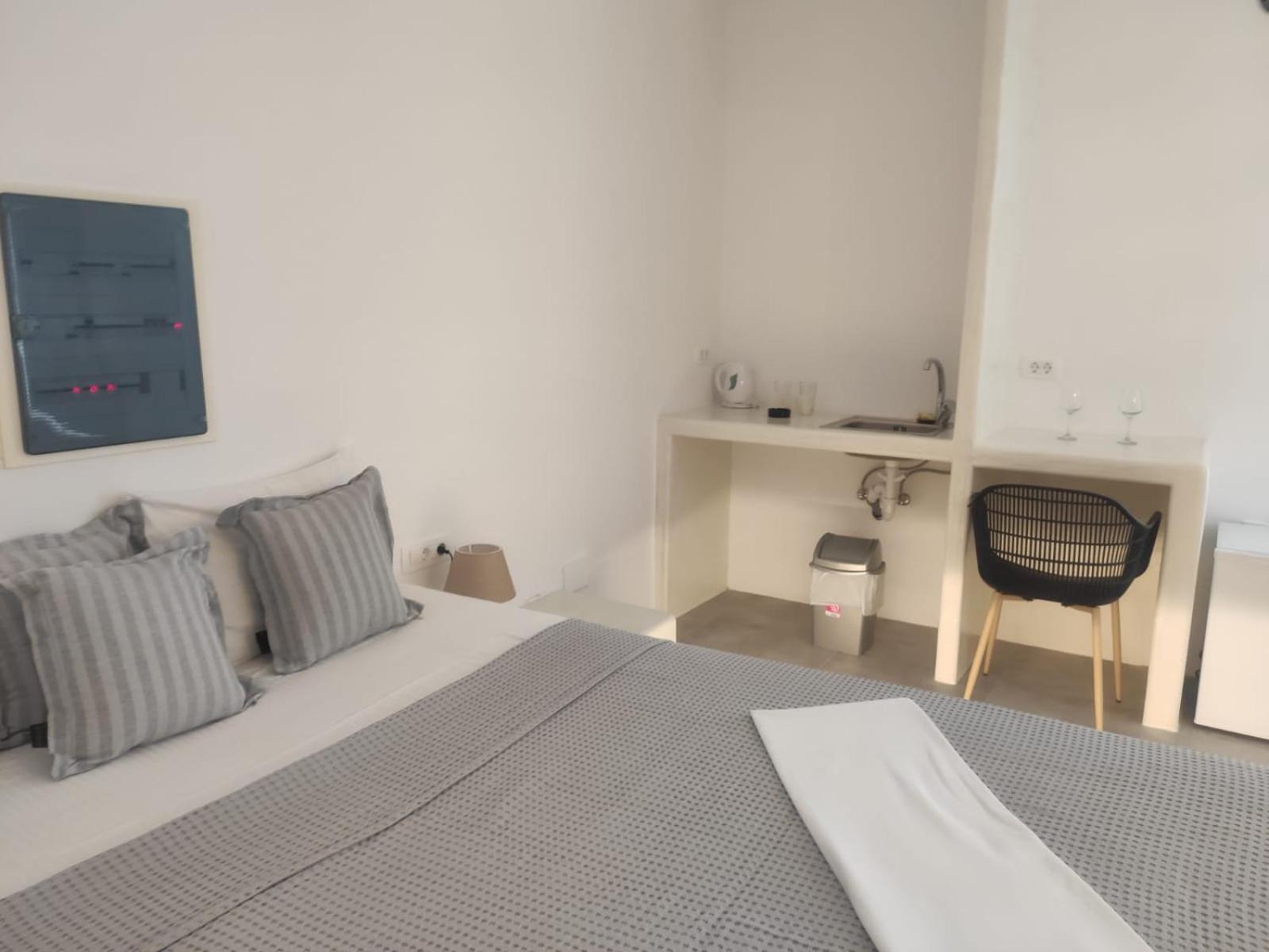 White Lily Suites & Lofts - Adults Only 16 Plus Perissa Exterior foto
